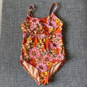 Cat & Jack Girl’s Multicolor Floral One-Piece Swimsuit w/ Bow~Size Small (6/6X)